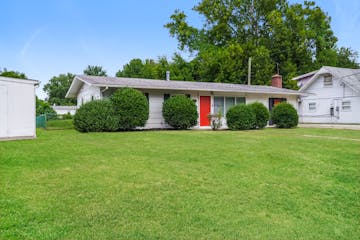 9905 Ponder Ln Louisville, KY 40272